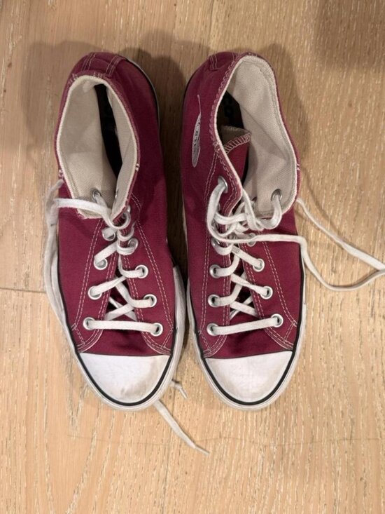 Converse Shoes - Women's Converse Shoes